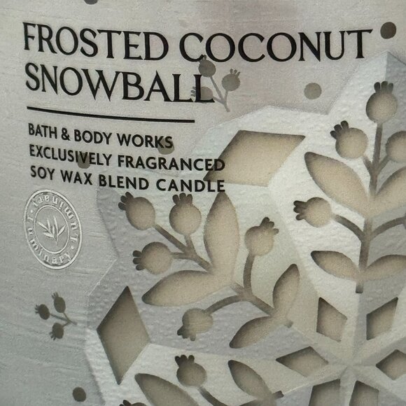 BBW Frosted Coconut Snowball Bath & Body Works 3 Wick Candle - Picture 3 of 10